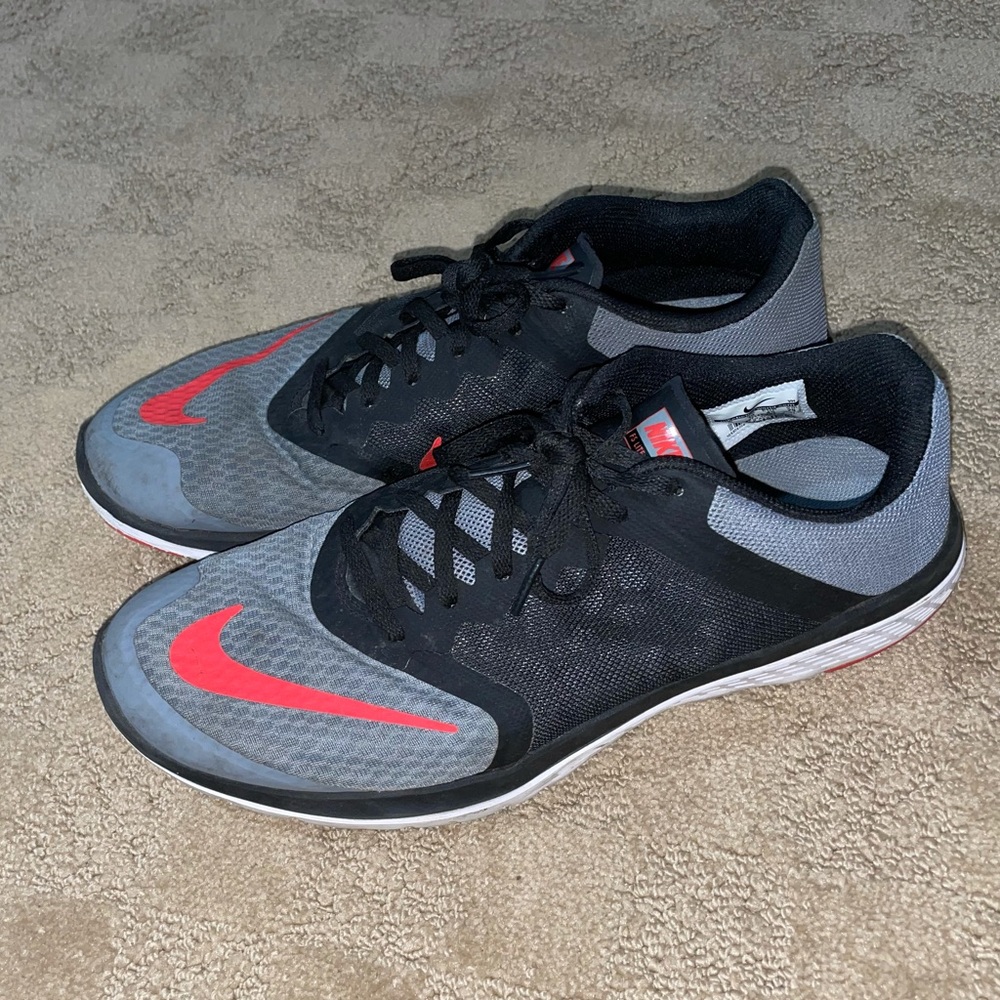 NIKE FS LITE RUN 3